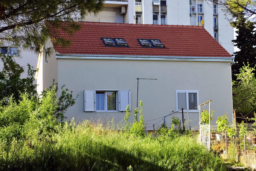 Green Garden Apartment Сплит Экстерьер фото