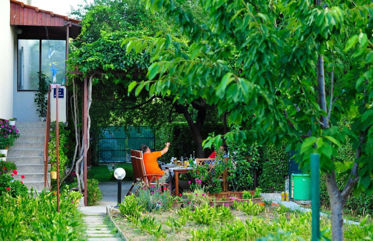 Green Garden Apartment Сплит Экстерьер фото