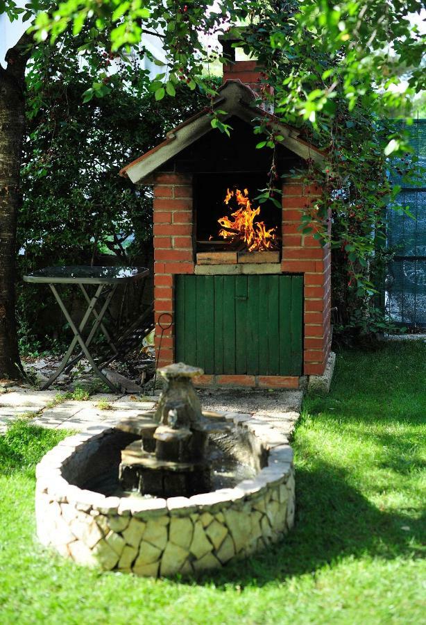Green Garden Apartment Сплит Экстерьер фото